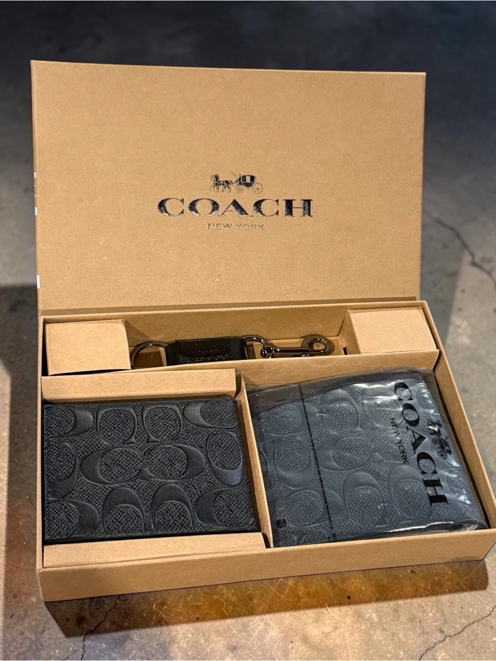 Coach Black Signature Embossed Leather Wallet Gift Set 3-in-1